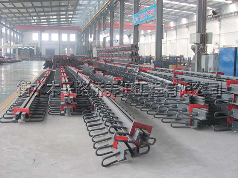 GQF混合式模數伸縮縫